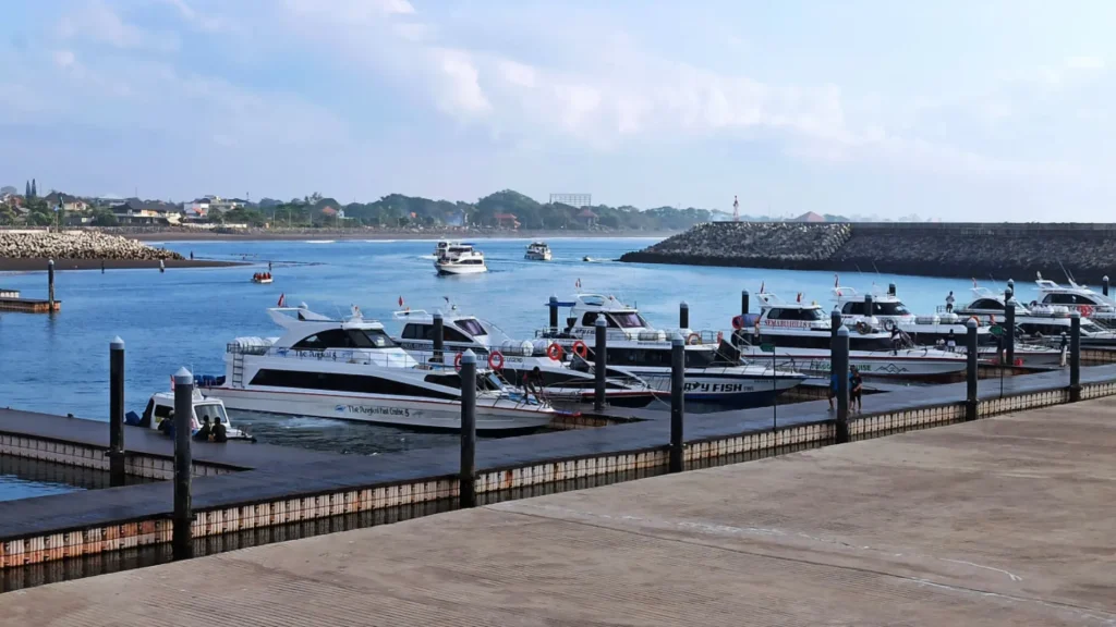How to Banjar Nyuh Port from Sanur with fast boat options and travel guidance.